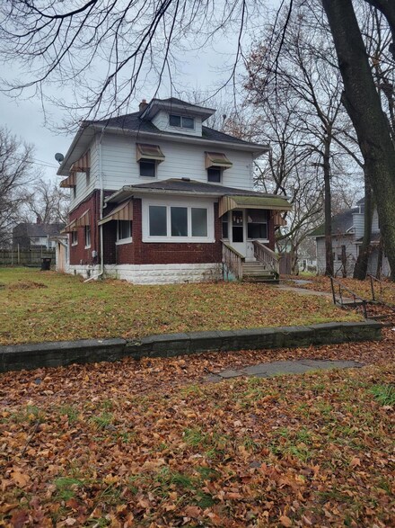 209 Damon St, Jackson, MI 49203
