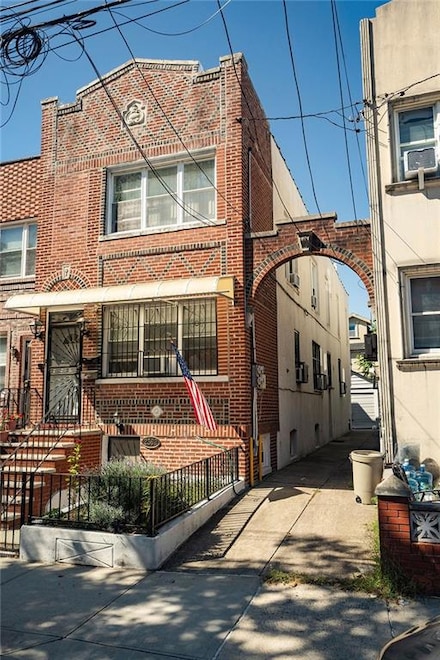 2362 E 2nd St, Brooklyn, NY 11223