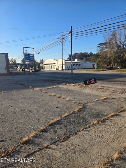 840 Main St, Wartburg, TN 37887