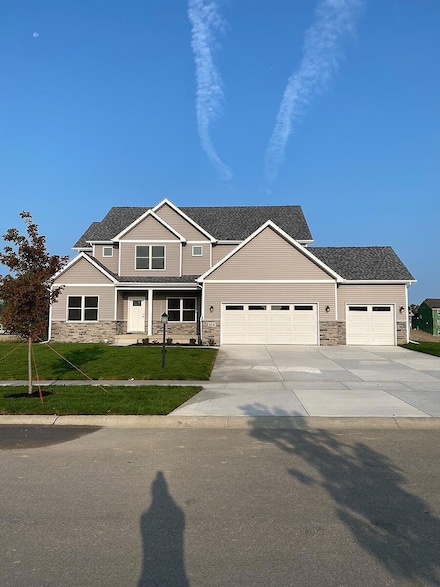 634 Sandra Dee Dr, Lowell, IN 46356