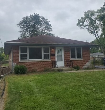5911 Burr Oak Ave, Berkeley, IL 60163