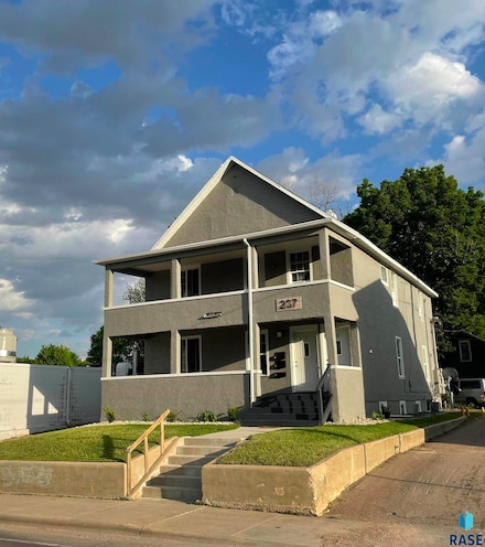 207 W 14th St, Sioux Falls, SD 57104