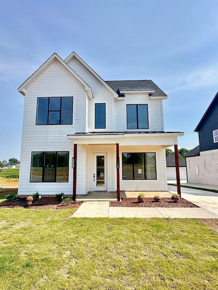 121 Fame Ave, Tuscumbia, AL 35674