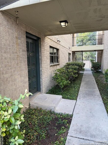 11843 Braesview Unit 2001, San Antonio, TX 78213