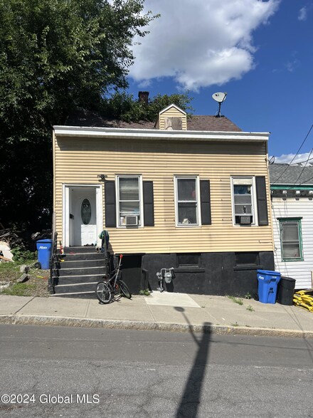11 Cuyler St, Albany, NY 12202