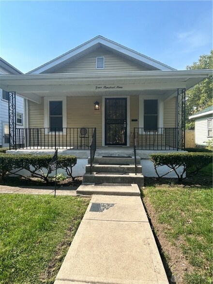 409 N Upland Ave, Dayton, OH 45417