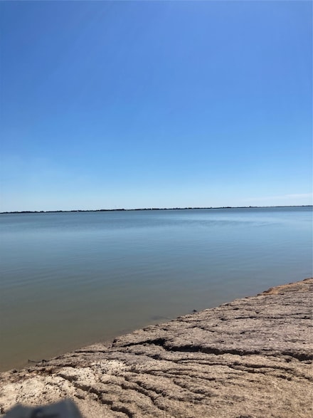 28 N Driftwood Shores, Port Lavaca, TX 77979
