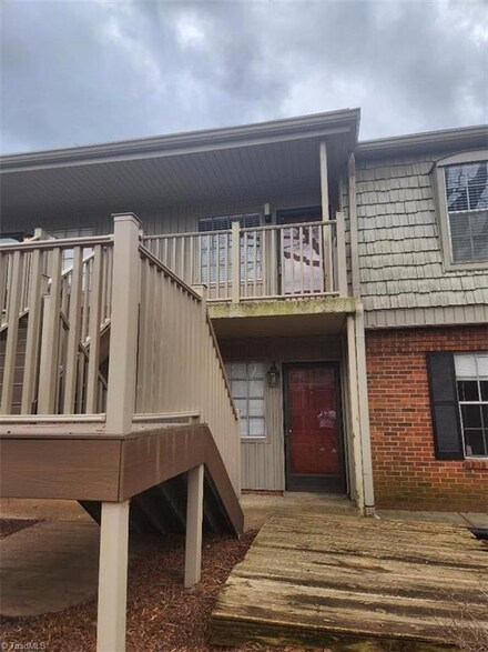 3824 Country Club Rd Unit K, Winston Salem, NC 27104