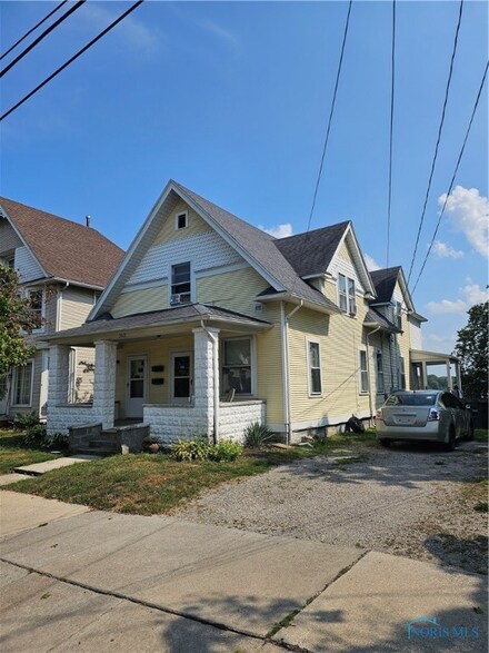 2469 Broadway St, Toledo, OH 43609