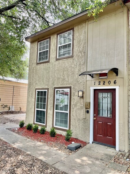 12206 Northwood Forest Dr Unit 3, Houston, TX 77039
