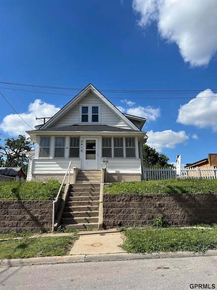 2410 Bancroft St, Omaha, NE 68105