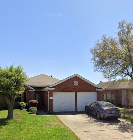 10443 N Shadowdale Dr, Houston, TX 77041