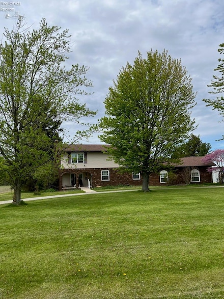 6515 W Township Road 102, Tiffin, OH 44883