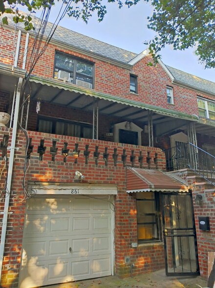 861 E 55th St Unit 1, Brooklyn, NY 11234