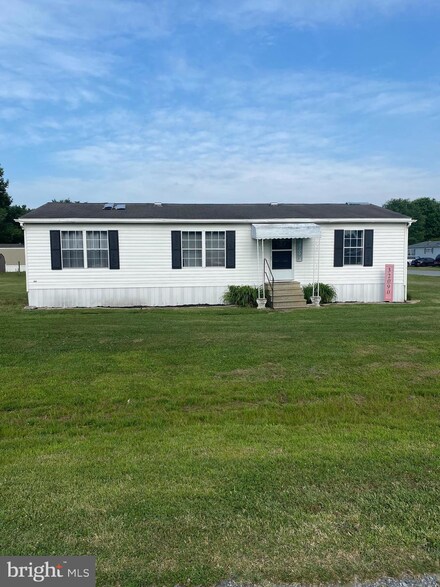 32090 S Summer Ct, Laurel, DE 19956