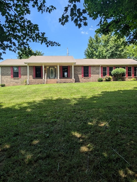 4540 Roy Cole Rd, Springfield, TN 37172