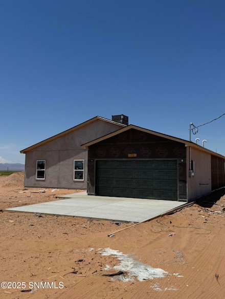 1361 Thar Desert Dr, Chaparral, NM 88081