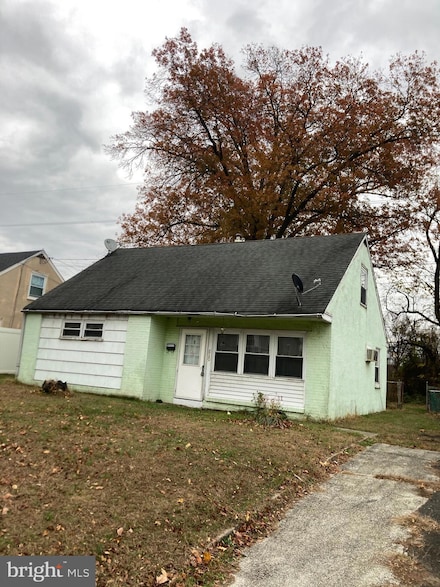 810 Winder Dr, Bristol, PA 19007