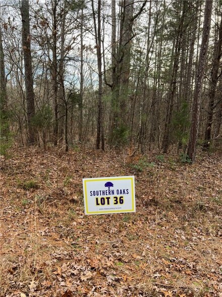 122 Hickory Forest Dr, Anderson, SC 29626