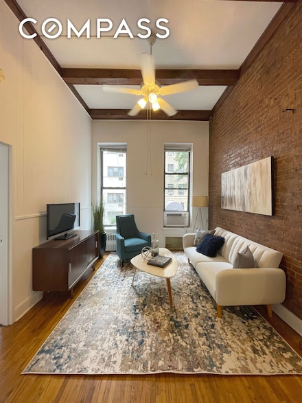 132 W 71st St Unit 3, New York, NY 10023