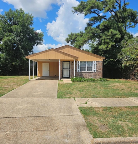 715 Foxwood St, West Memphis, AR 72301