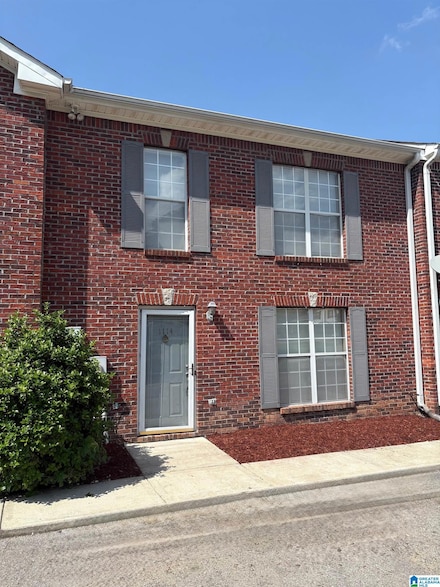 1114 Thompson Rd, Alabaster, AL 35007