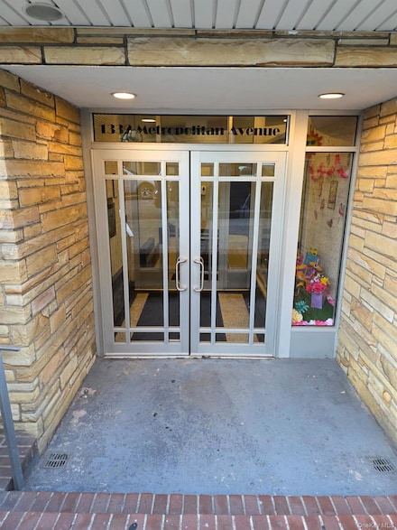 1332 Metropolitan Ave Unit 2A, Bronx, NY 10462