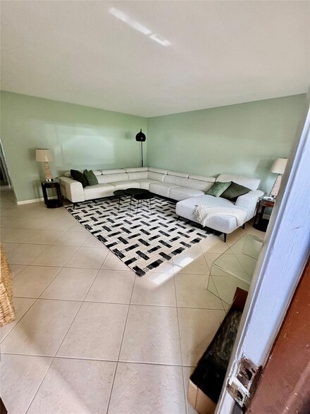 7322 Ashmont Cir Unit 101, Tamarac, FL 33321