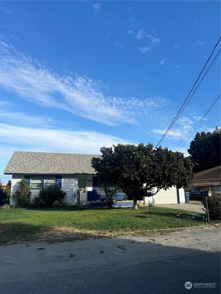 481 NE 7th Ave, East Wenatchee, WA 98802