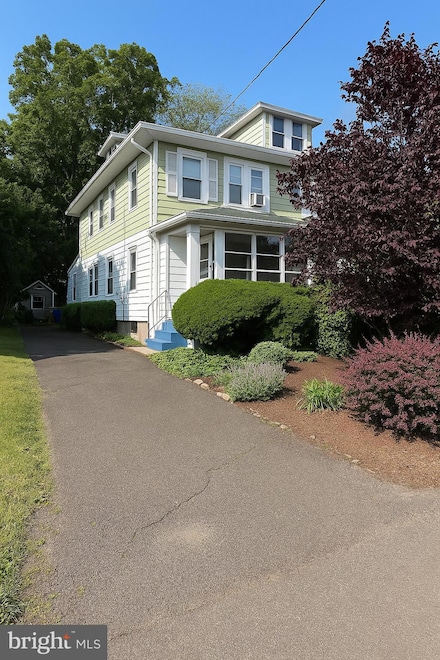 192 Millerick Ave, Lawrence Township, NJ 08648