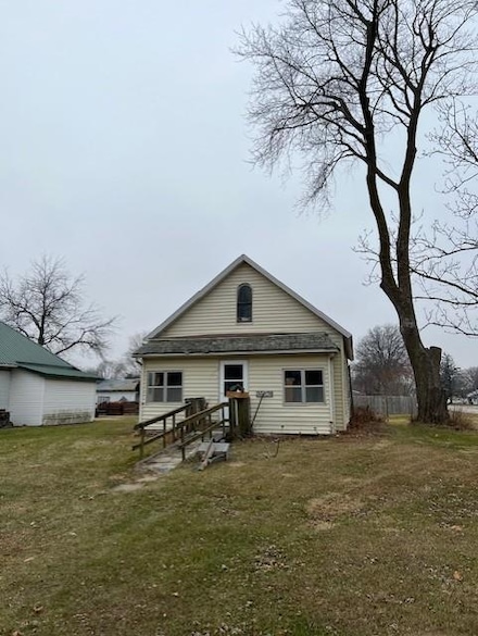 404 S Western St, Stuart, IA 50250