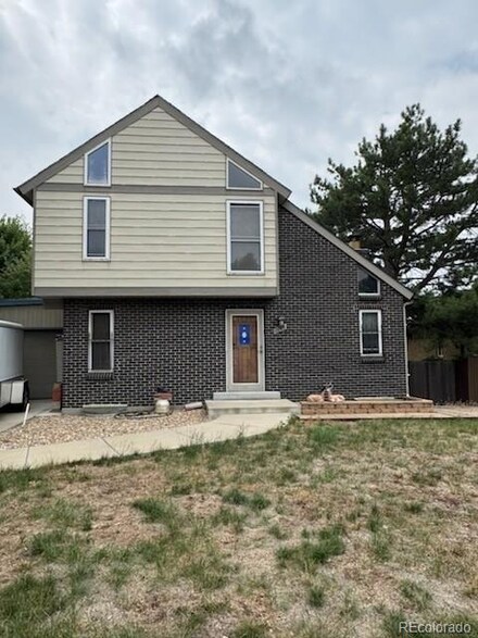 8644 W 66th Cir, Arvada, CO 80004