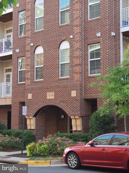 13724 Neil Armstrong Ave Unit 208, Herndon, VA 20171