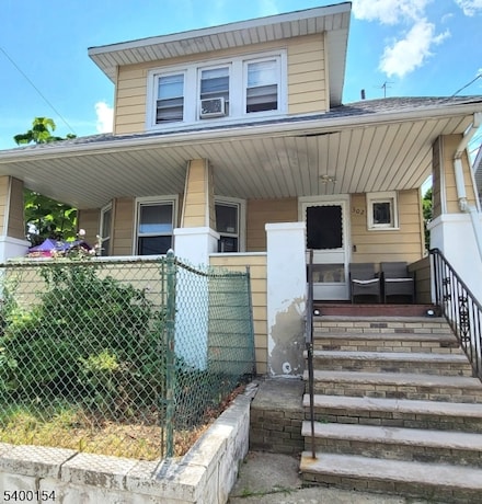 302 19th Ave, Paterson, NJ 07504
