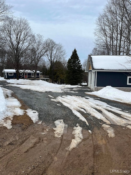 1904 Kolpack Rd, Rumely, MI 49826