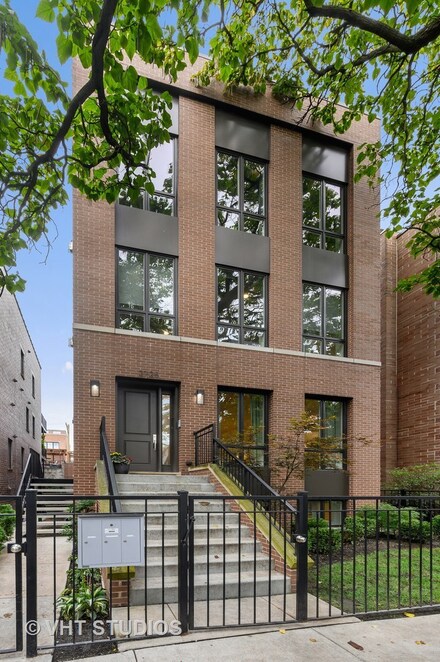 2725 N Wilton Ave Unit 3, Chicago, IL 60614