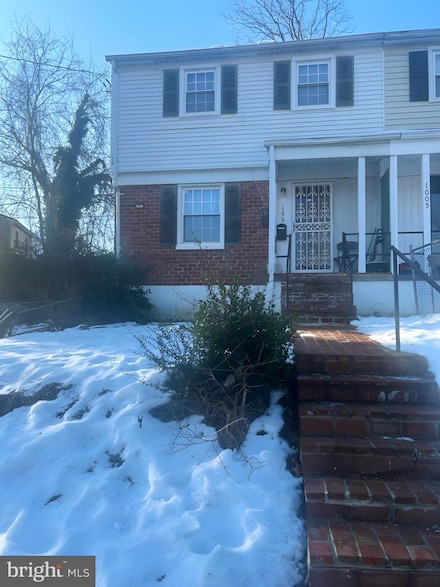 1007 Comanche Dr, Oxon Hill, MD 20745