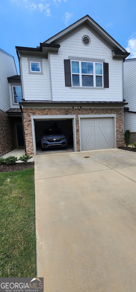 5815 Thornton Dr, Cumming, GA 30028