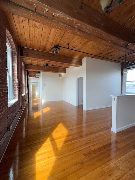 85 Harding St Unit 2A, Worcester, MA 01604