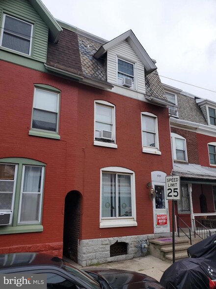 1731 Pear St, Reading, PA 19601