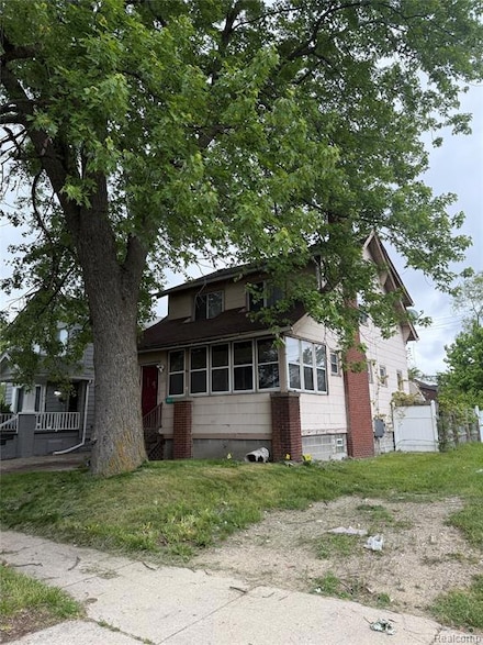 20734 Caledonia Ave, Hazel Park, MI 48030