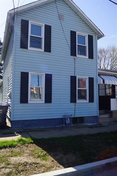 109 S Clay St, Zelienople, PA 16063