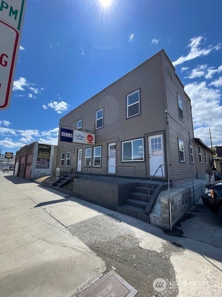 408 S Wenatchee Ave, Wenatchee, WA 98801
