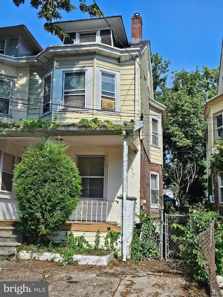 25 Lee Ave, Trenton, NJ 08618