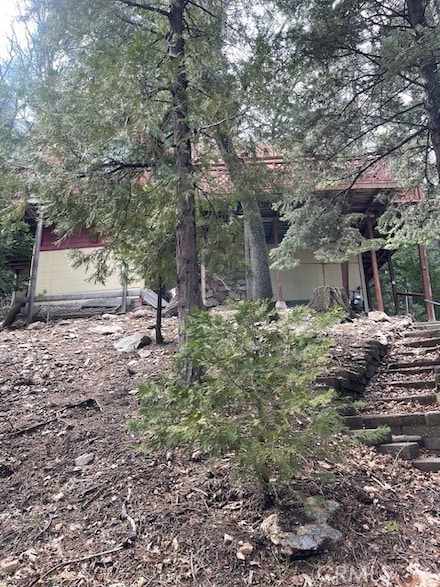 544 Community Dr, Lake Arrowhead, CA 92352