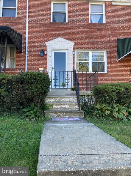 1124 Wedgewood Rd, Baltimore, MD 21229