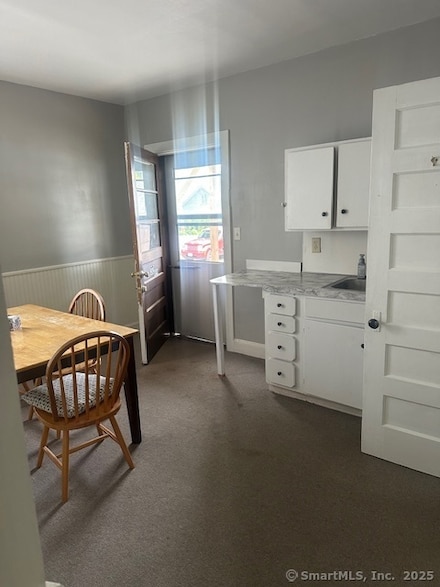 32 Upson St, Bristol, CT 06010