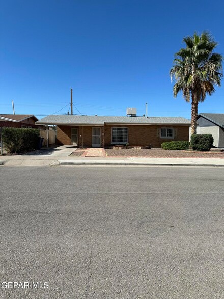 257 Trinity Place, El Paso, TX 79905