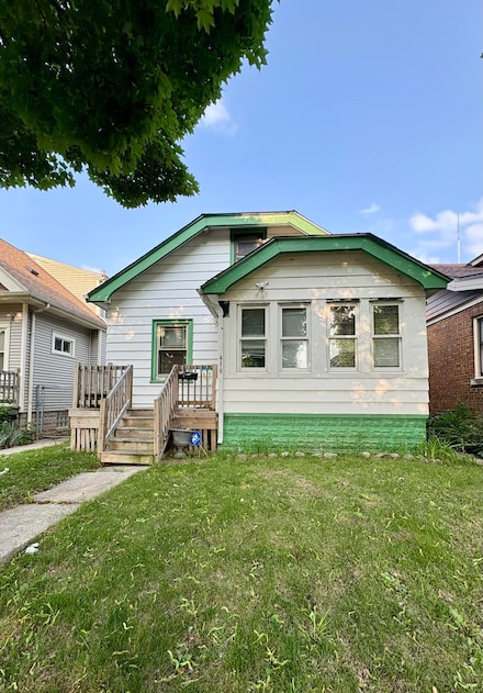 4110 N 7th St, Milwaukee, WI 53209