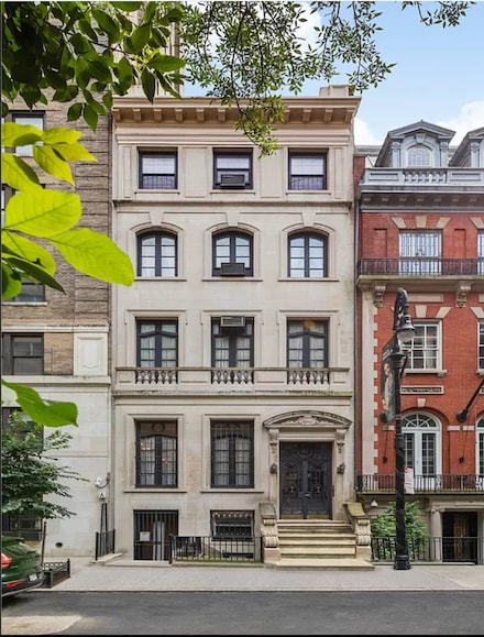 18 E 76th St Unit 5, New York, NY 10021